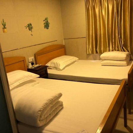 Prince Hotel Цзюлун Экстерьер фото