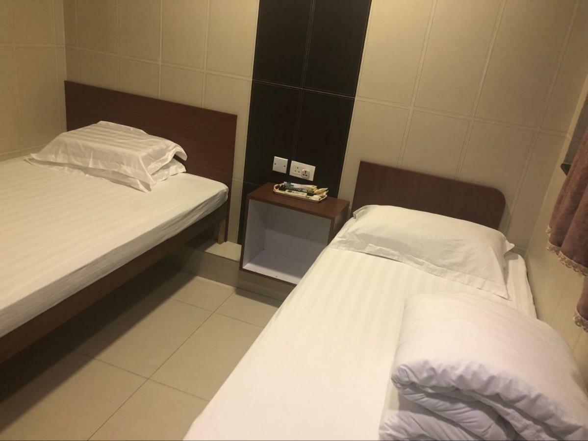 Prince Hotel Цзюлун Экстерьер фото