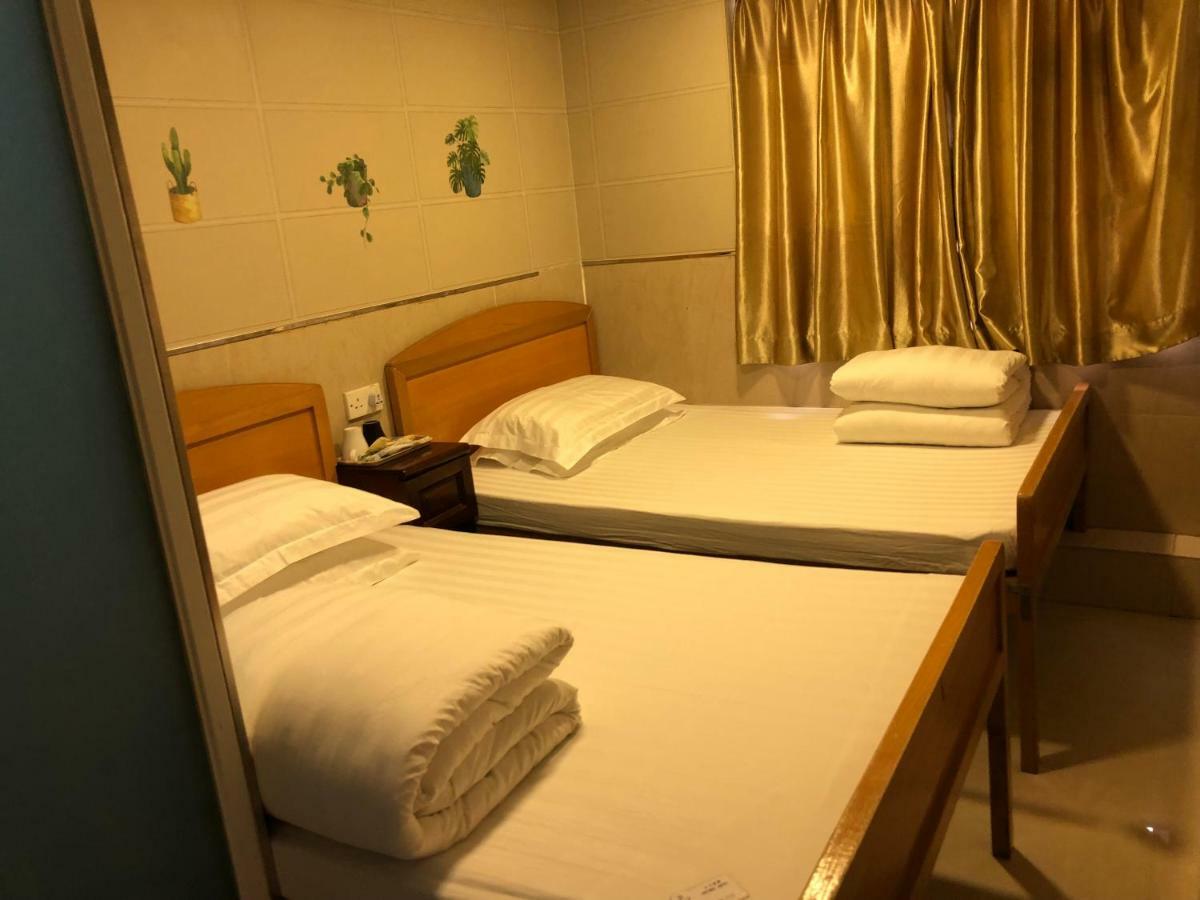 Prince Hotel Цзюлун Экстерьер фото